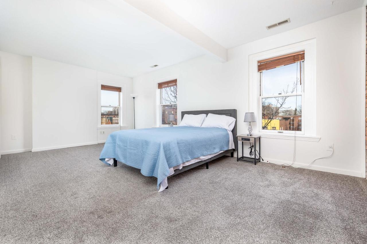 Exquisite Downtown Loft Apartment Hartford Exterior photo